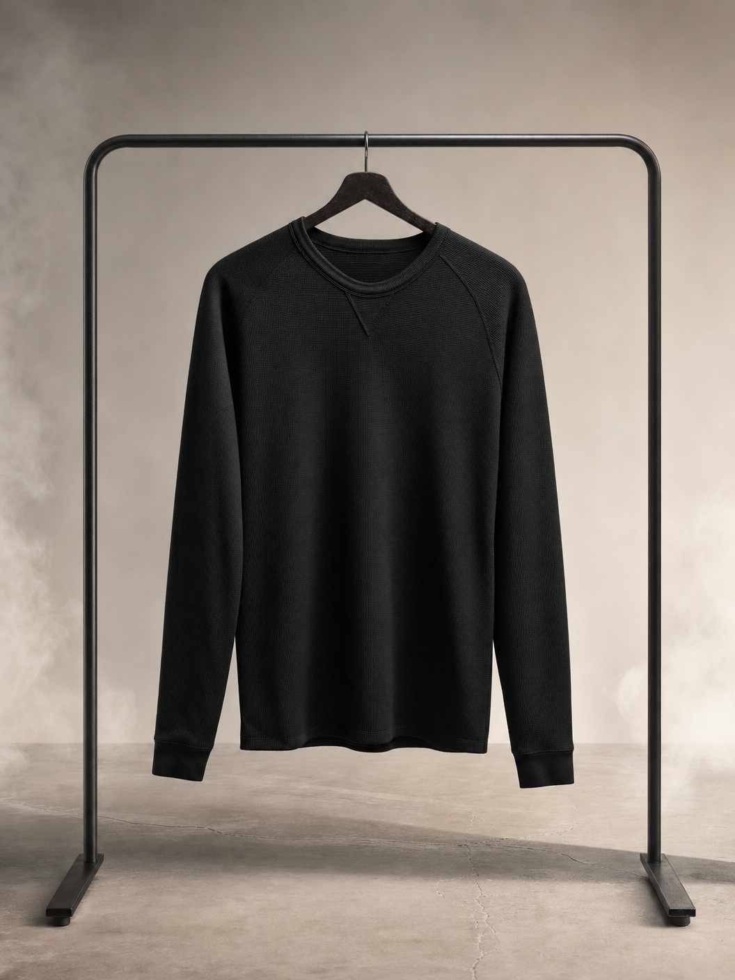 Camiseta térmica preta minimalista