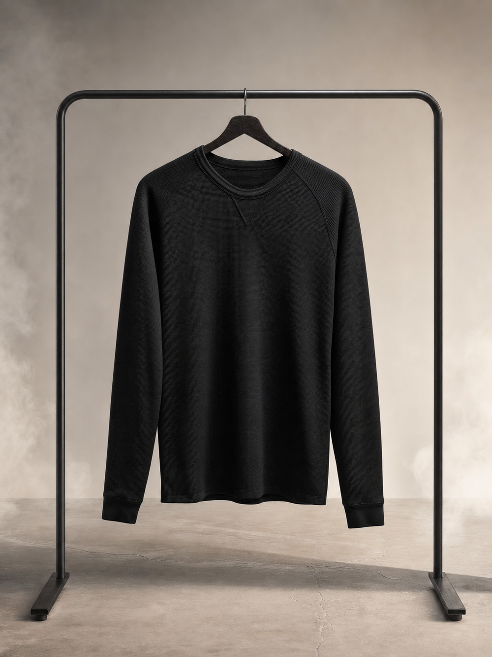 Camiseta térmica preta minimalista