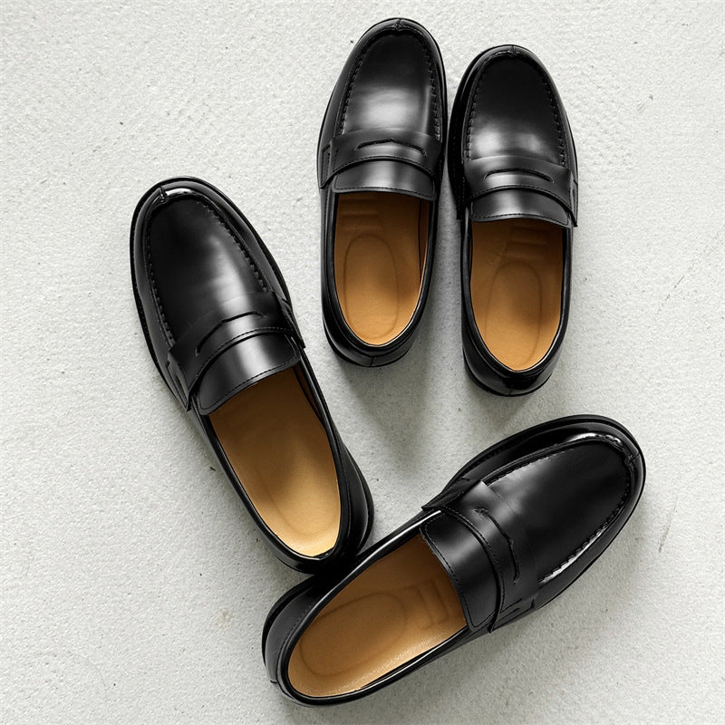 Tênis preto slip-on silhueta Vans Classic