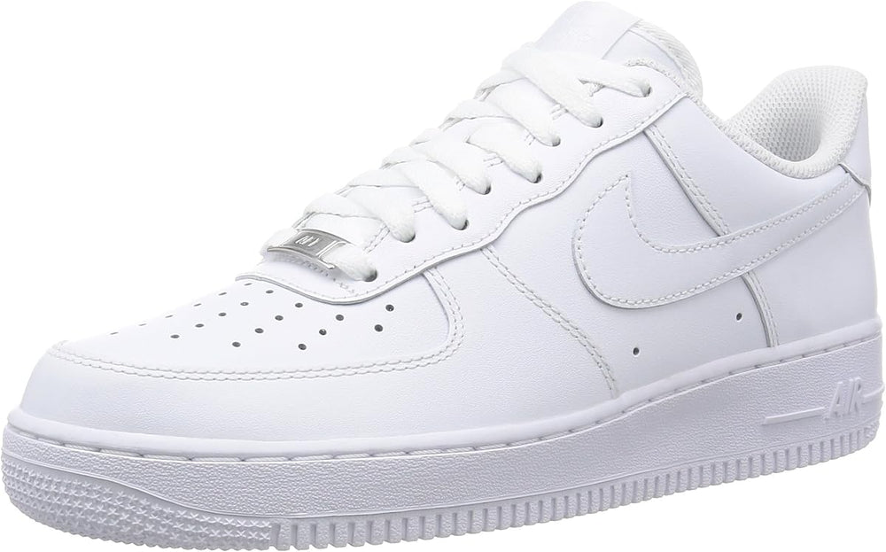 Tênis branco minimalista · silhueta AF1